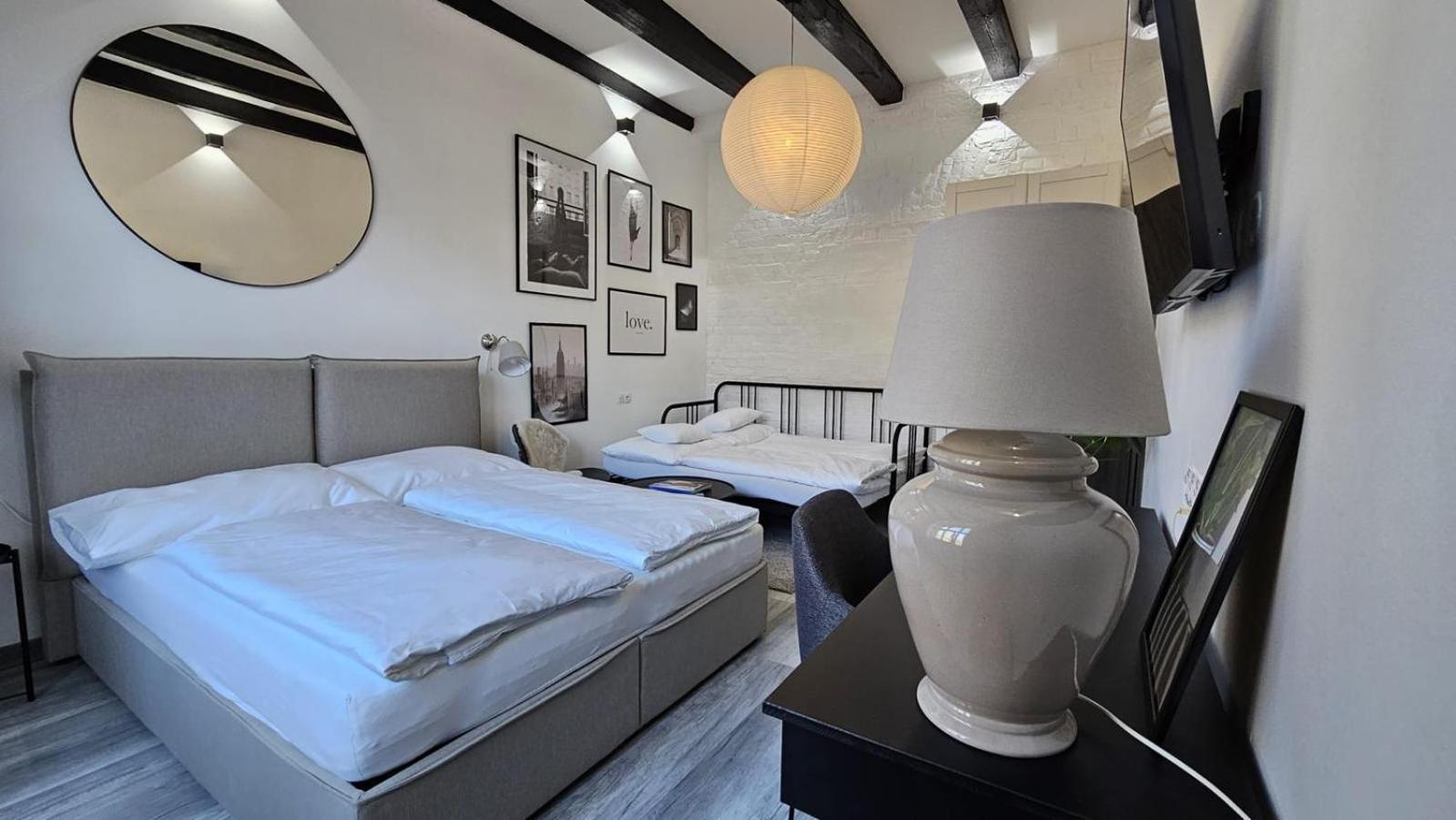 קרלובי וארי Great Living Apartments מראה חיצוני תמונה